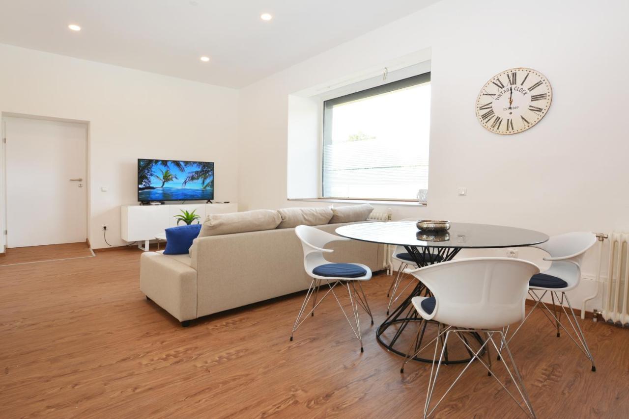 Alpenblick - Modernes Und Grosszuegiges Apartment Филлах Экстерьер фото